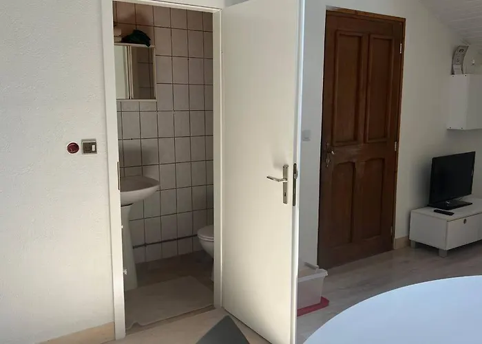 La Petit Frontiere *